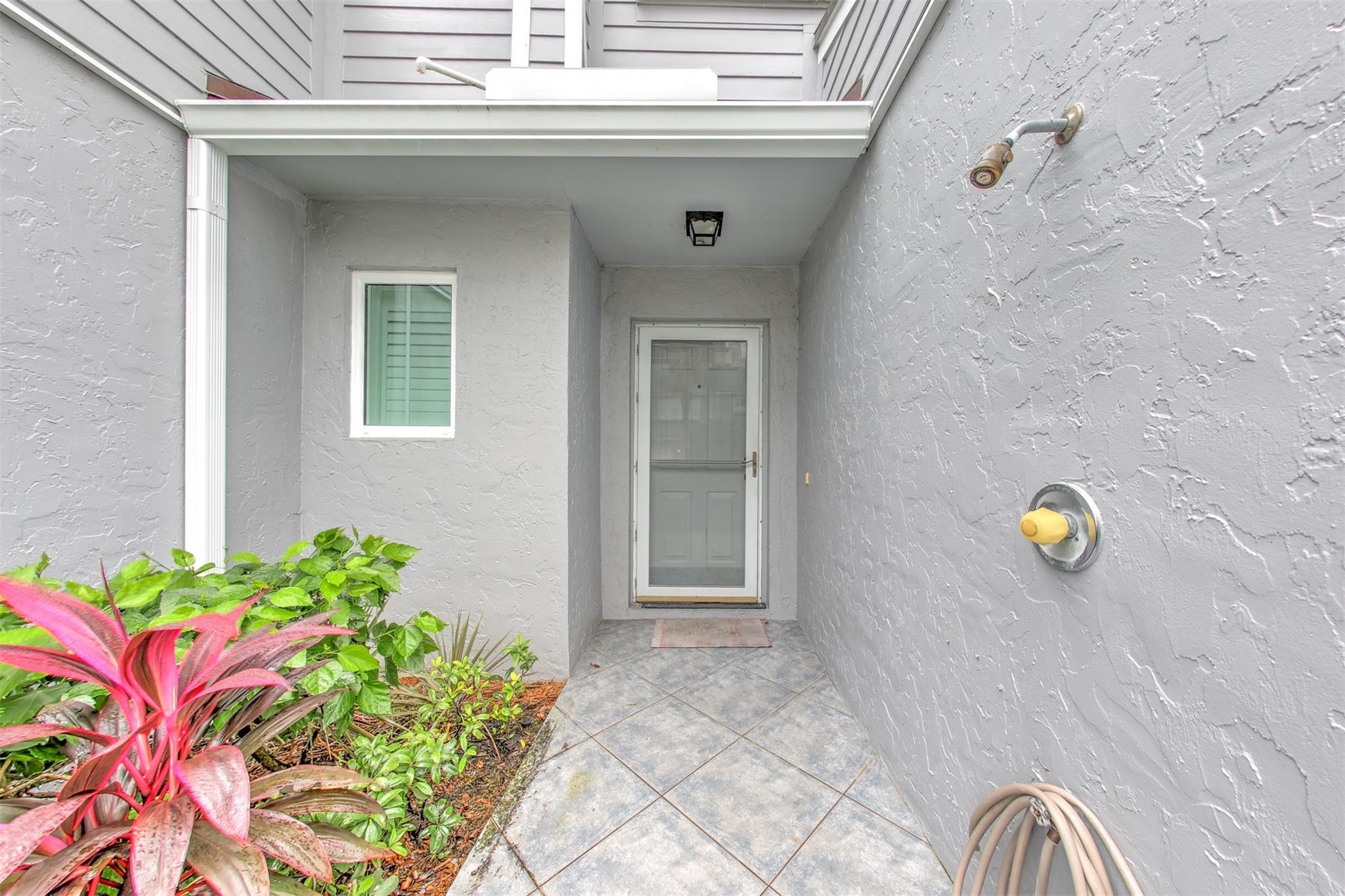 Breakers - Residential Lease