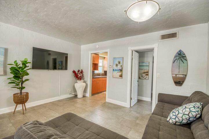 Lake Worth - Residential Income