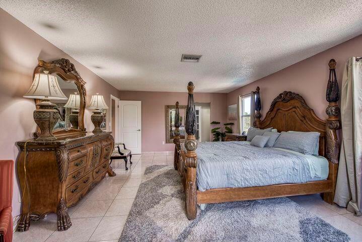 Lake Worth - Residential Income