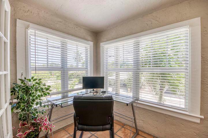 Lake Worth - Residential Income