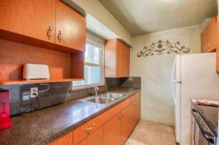 Lake Worth - Residential Income