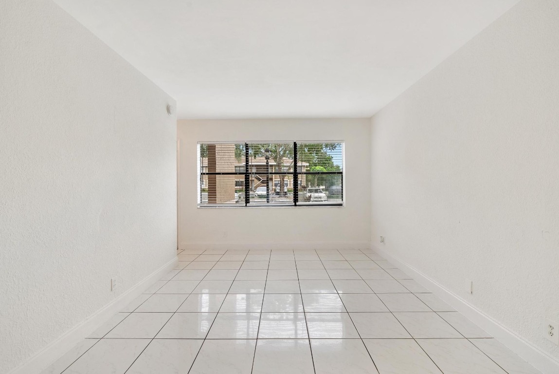 SPRING COVE CONDO - Residential