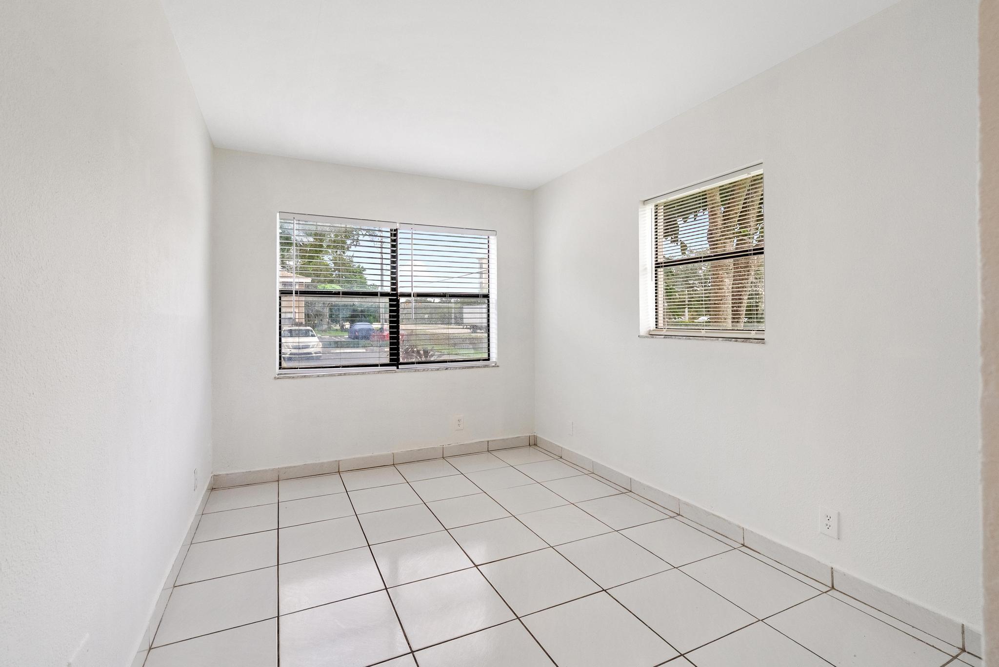 SPRING COVE CONDO - Residential