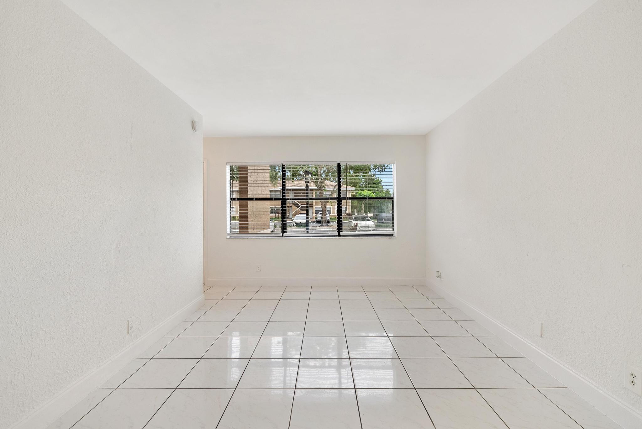 SPRING COVE CONDO - Residential