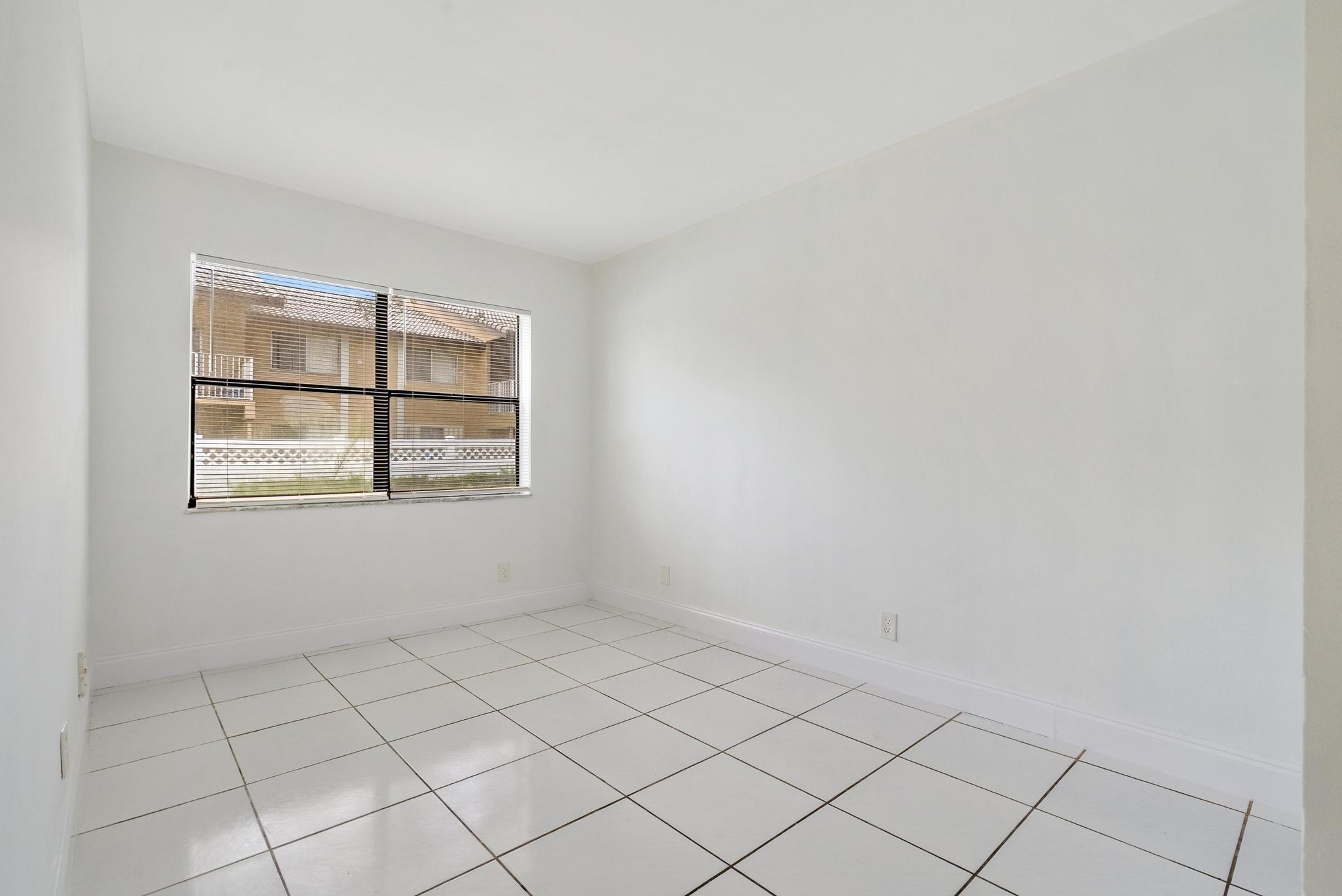 SPRING COVE CONDO - Residential