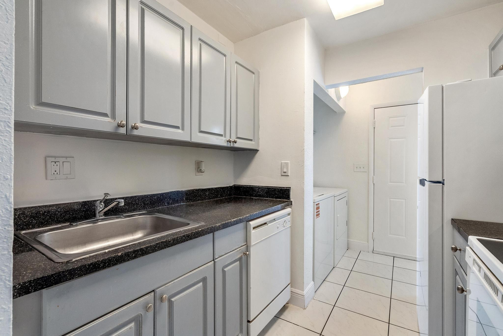 SPRING COVE CONDO - Residential