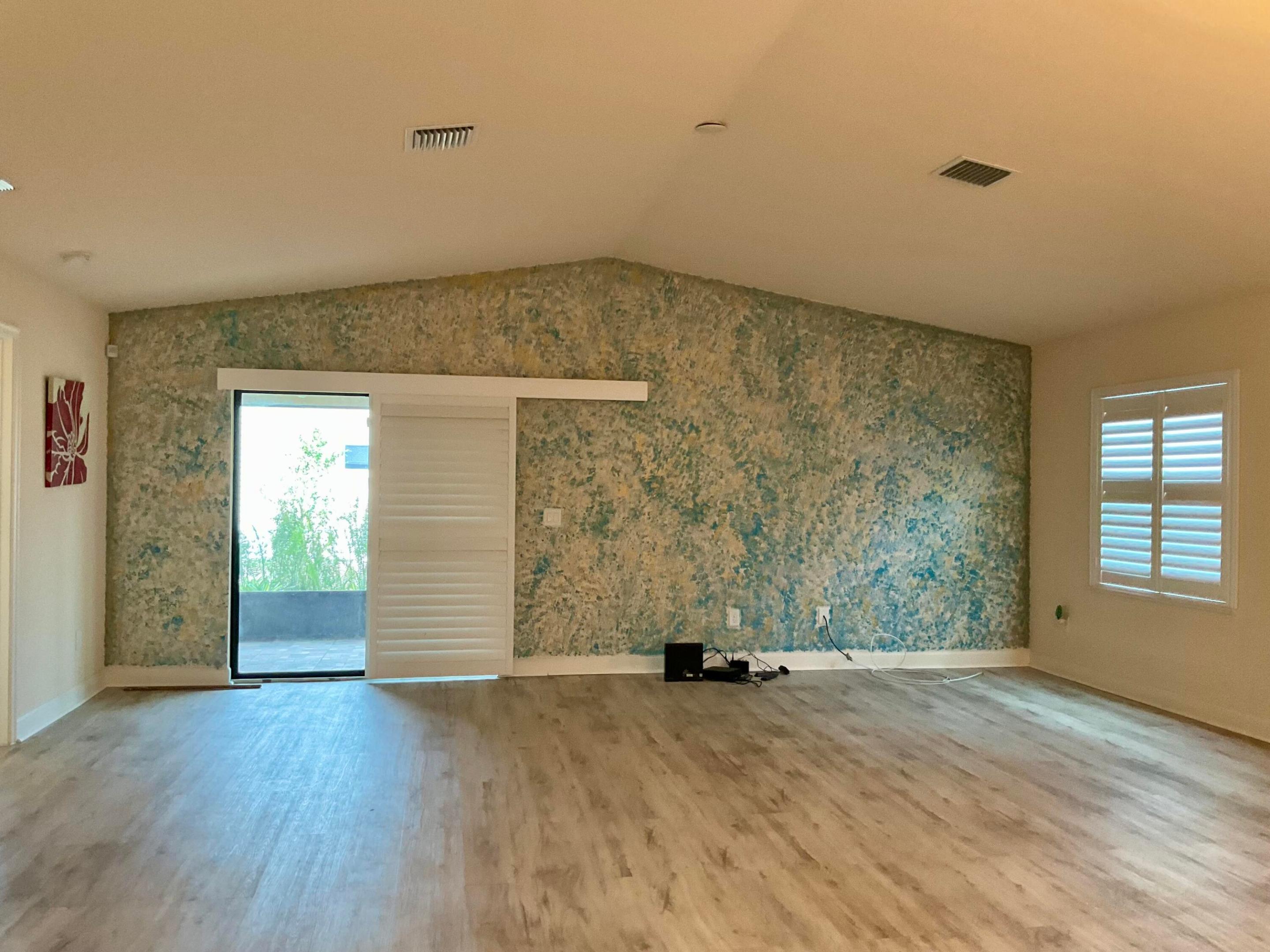 SPANISH LAKES ONE LEASEHOLD ESTATES - Residential