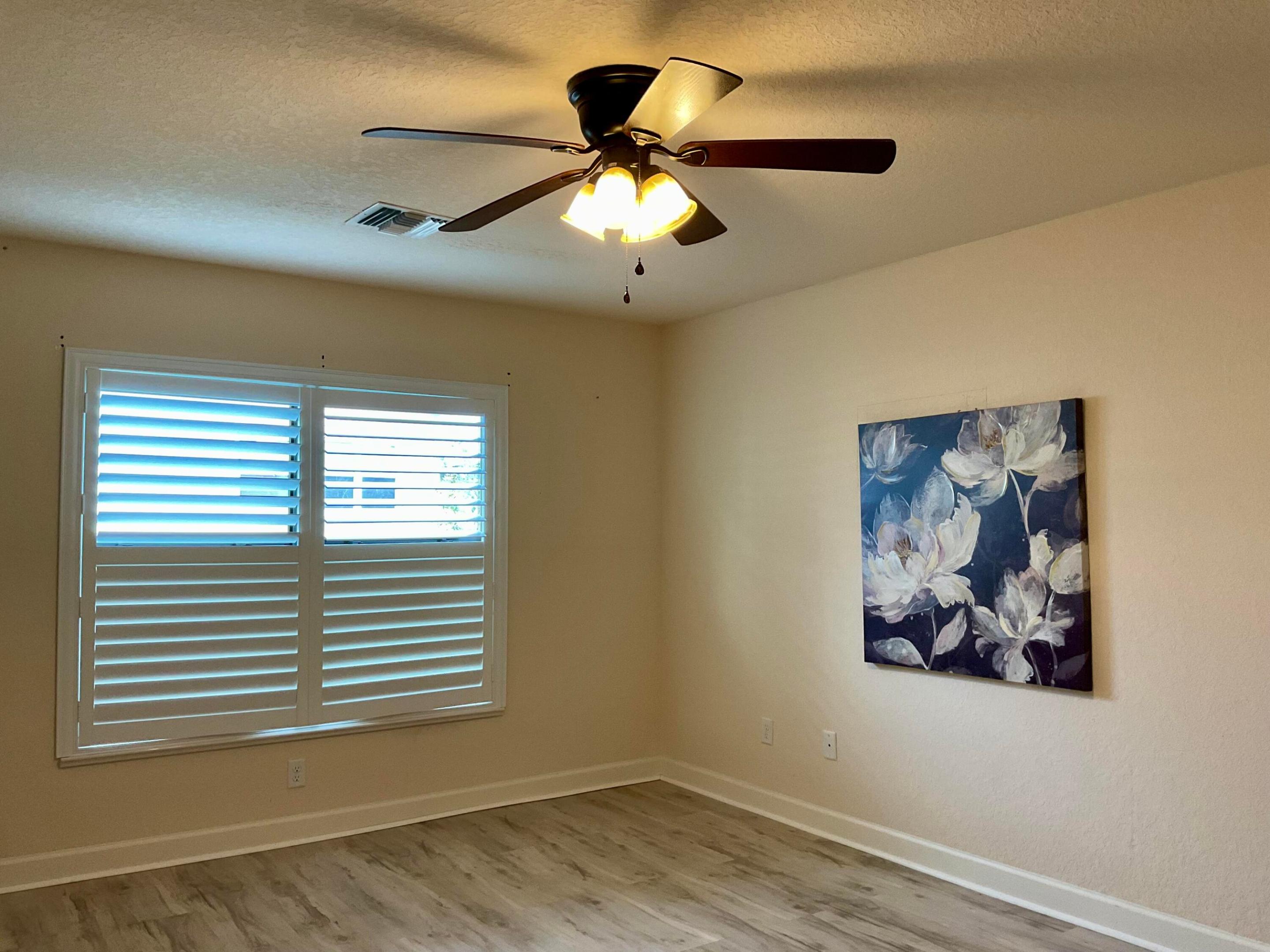 SPANISH LAKES ONE LEASEHOLD ESTATES - Residential