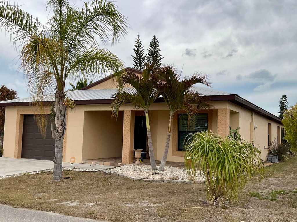 Photo of 2 Antigua Lane, Port Saint Lucie, FL 34952 (MLS # R11163662)