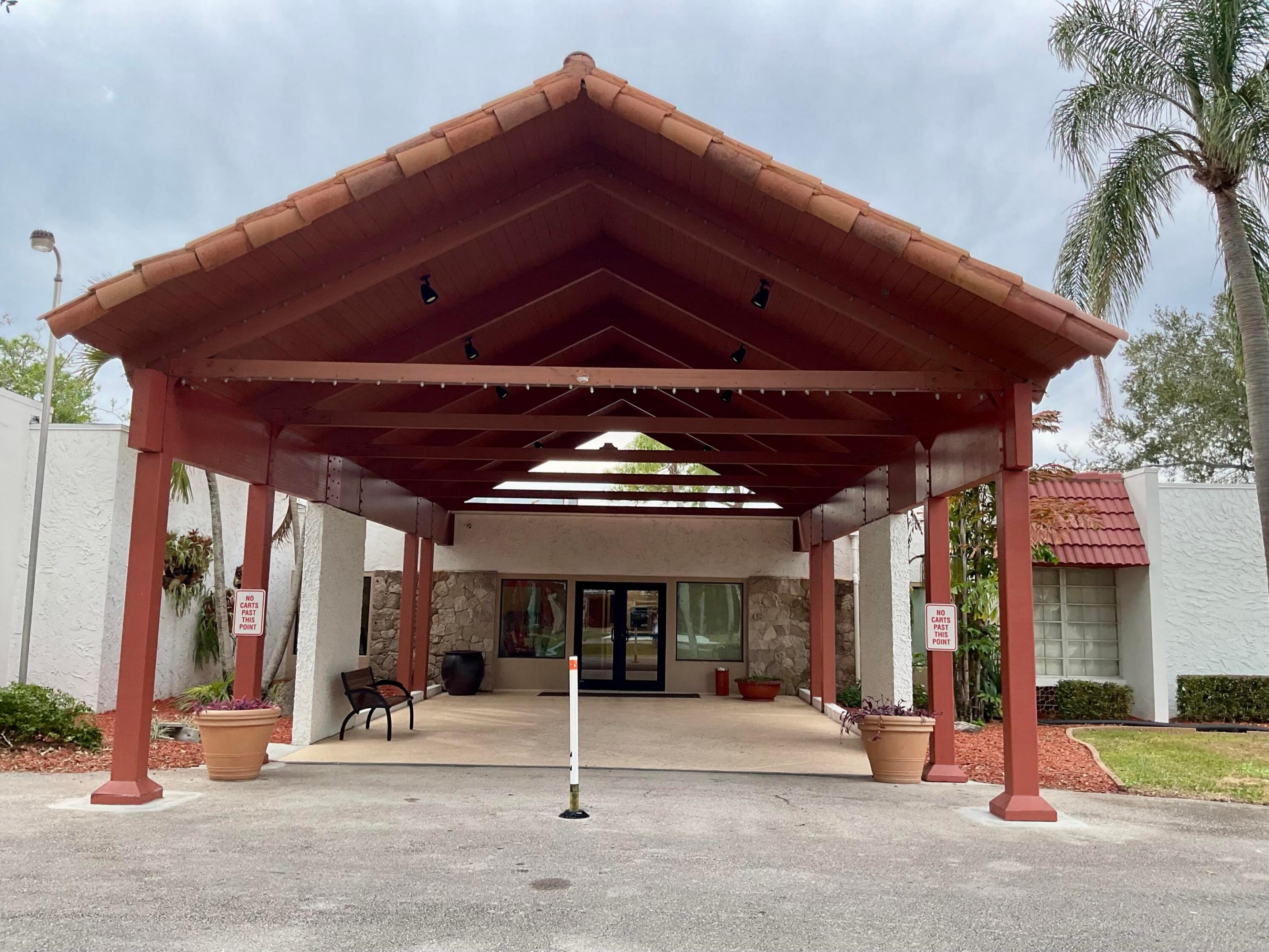 SPANISH LAKES ONE LEASEHOLD ESTATES - Residential