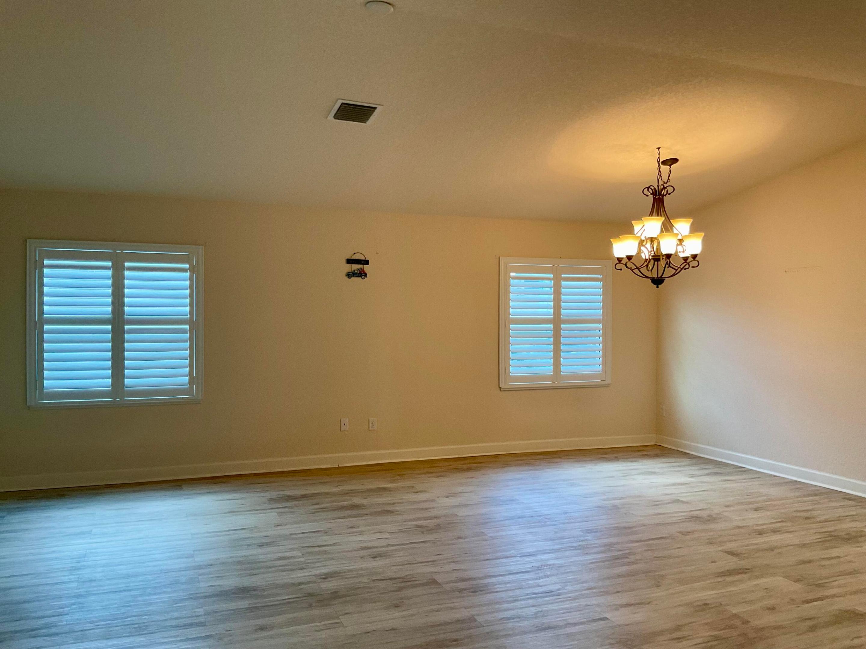 SPANISH LAKES ONE LEASEHOLD ESTATES - Residential