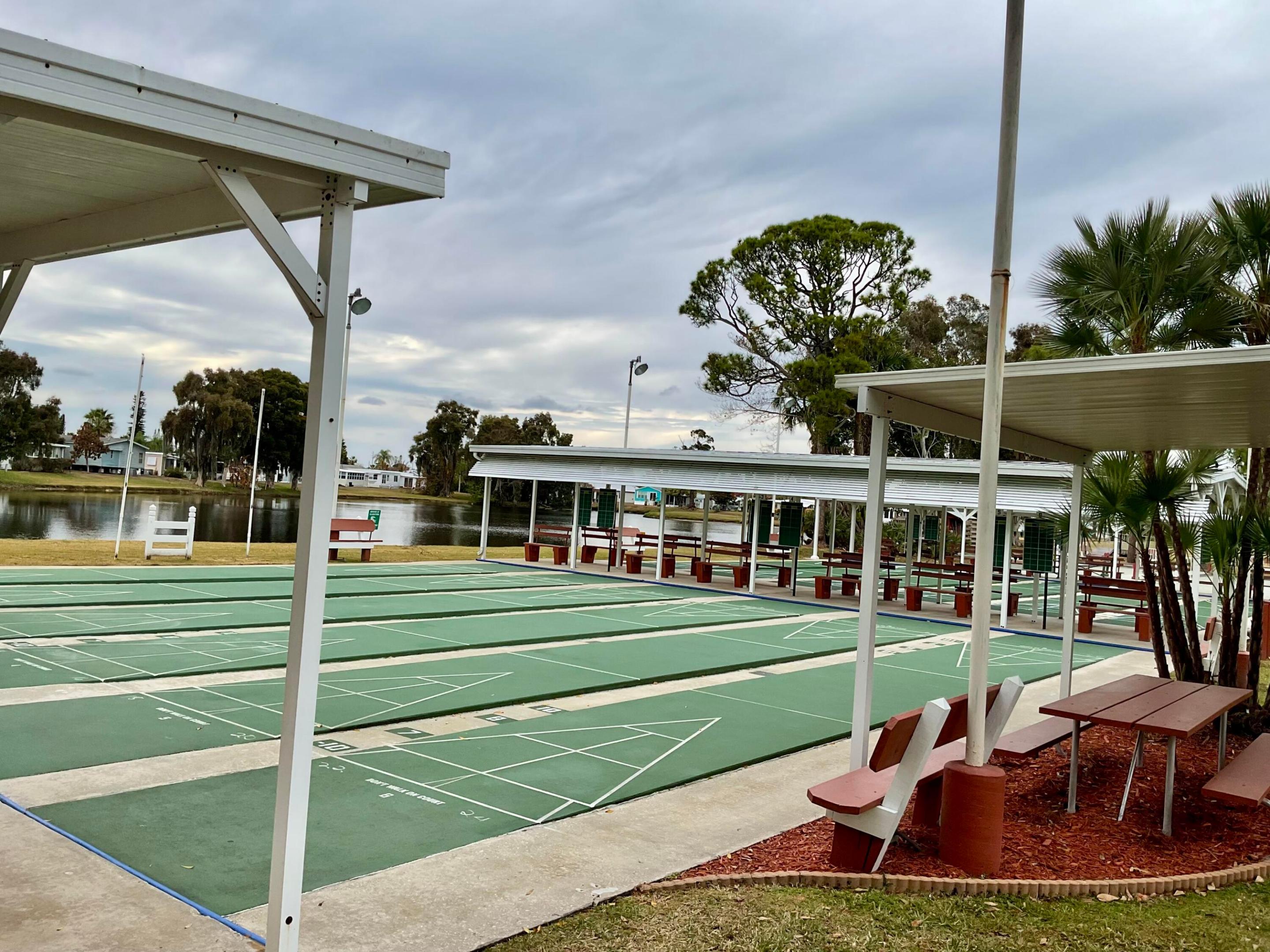 SPANISH LAKES ONE LEASEHOLD ESTATES - Residential