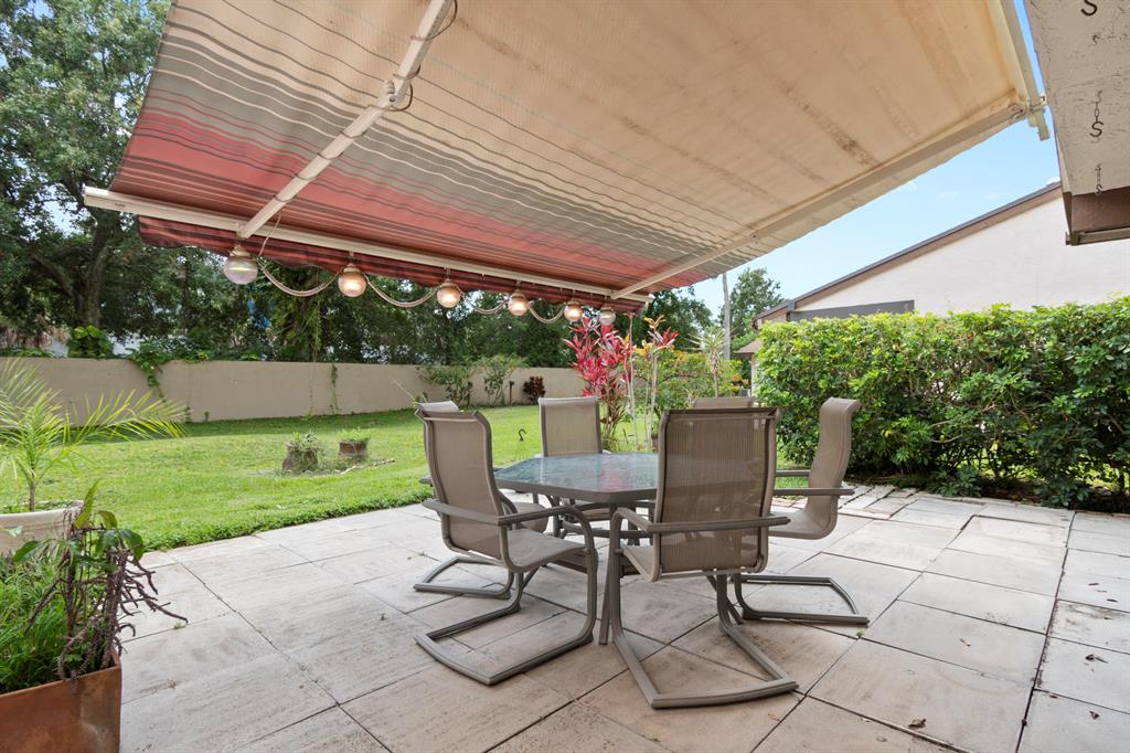 VILLAGES OF WOODLAKE 1 - Residential