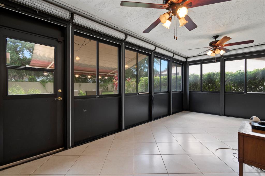 VILLAGES OF WOODLAKE 1 - Residential