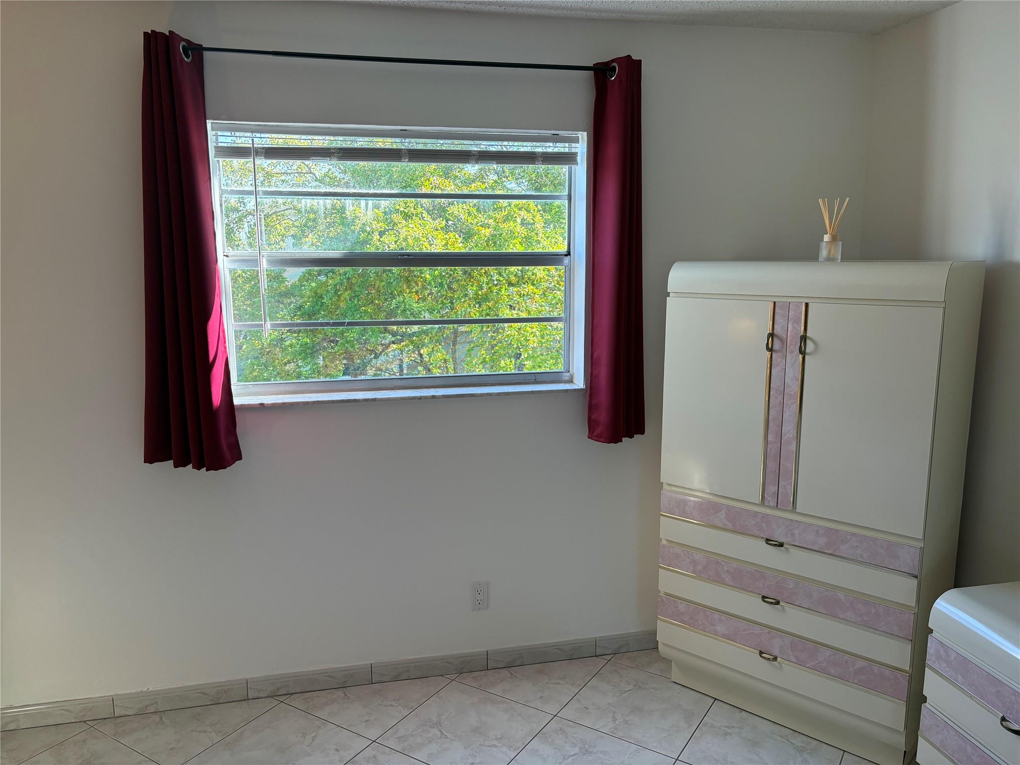 TOPAZ NORTH - Residential