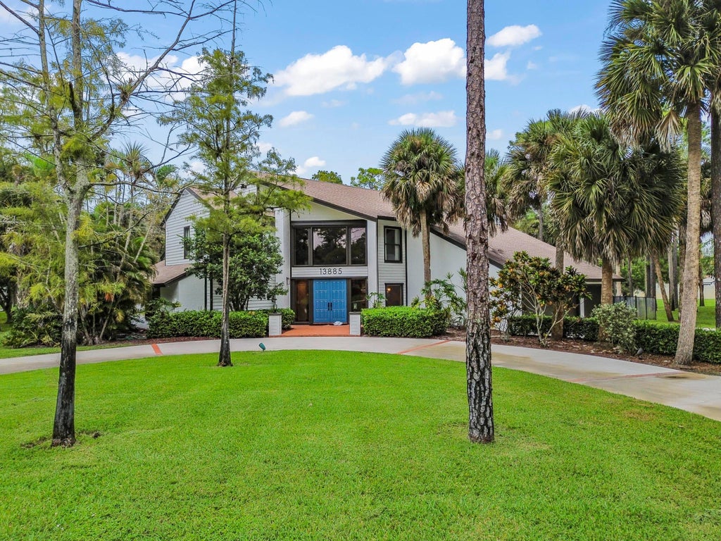 Photo of 13885 Greentree Trail, Wellington, FL 33414 (MLS # B26083576)