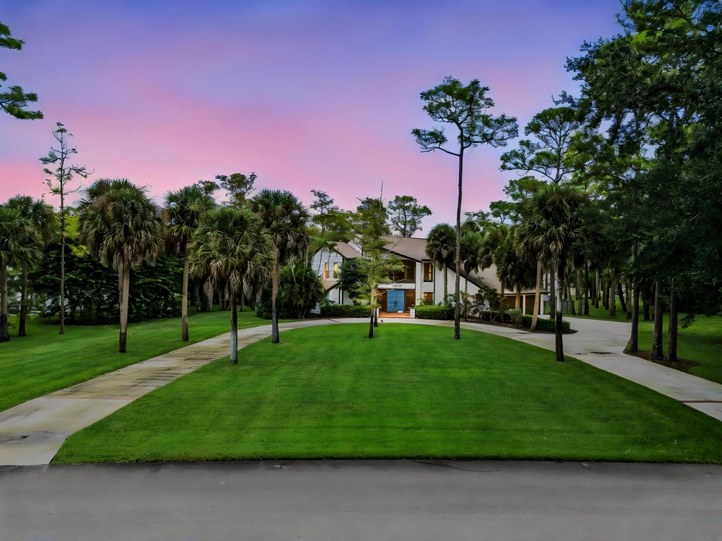 Photo of 13885 Greentree Trail, Wellington, FL 33414 (MLS # B26083576)