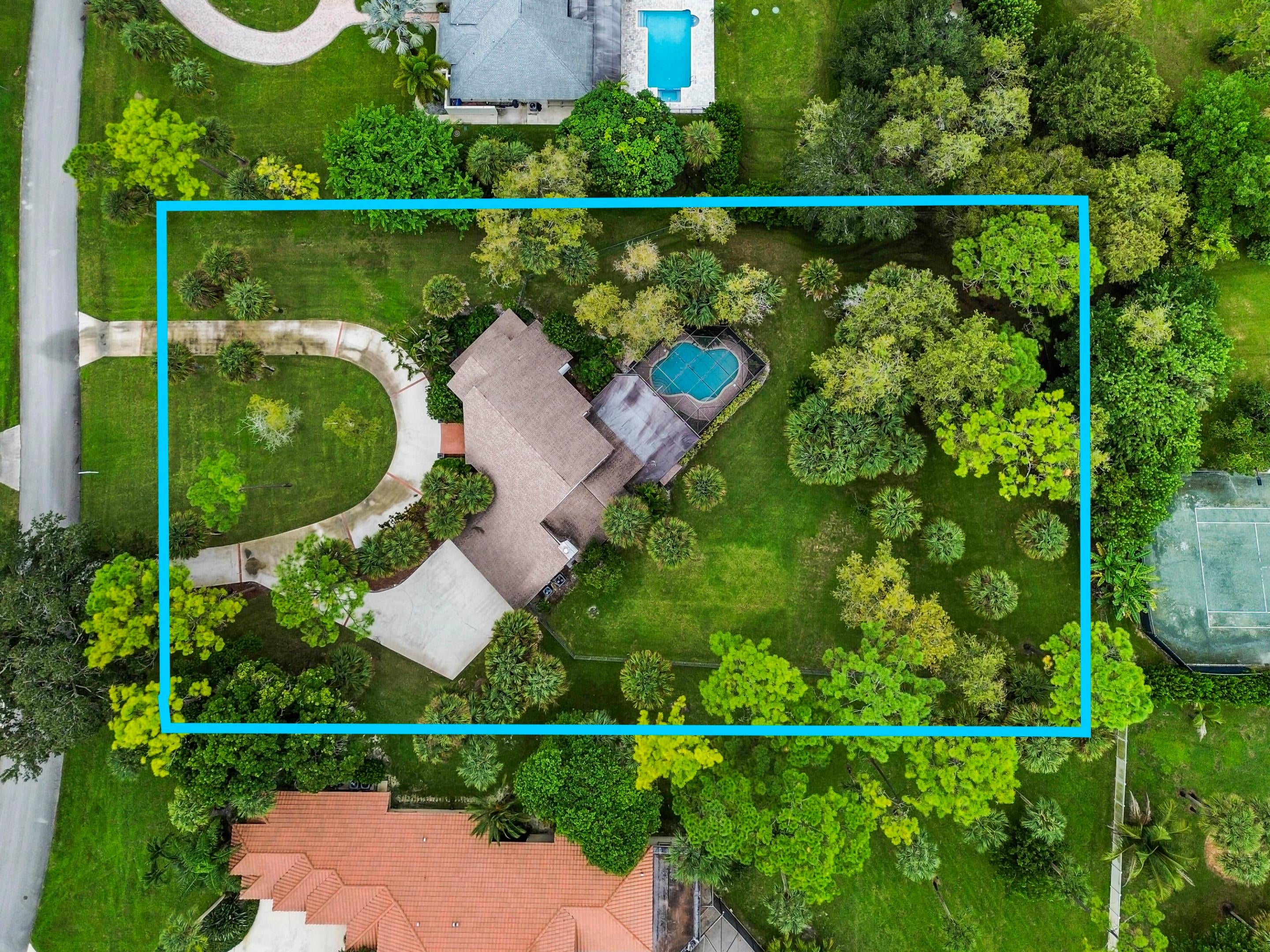 13885 Greentree Trail