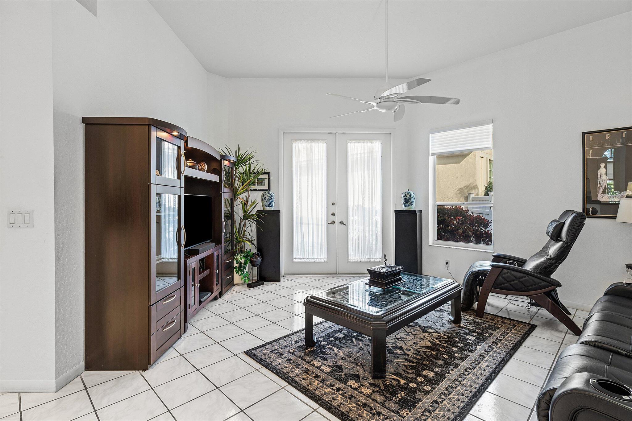 COSTA BRAVA - Residential