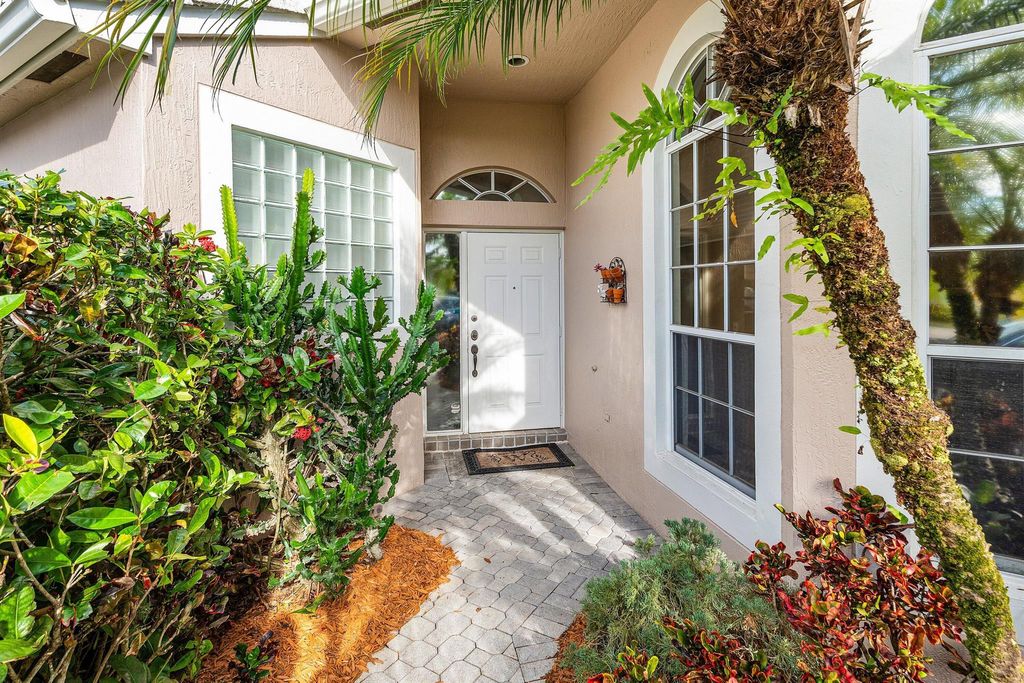 Photo of 6389 Brava Way, Boca Raton, FL 33433 (MLS # R11148058)