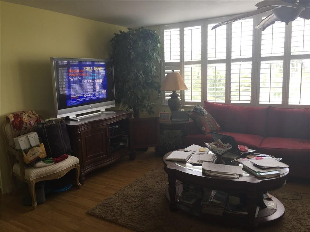 BRITANNIA CONDO - Residential Lease