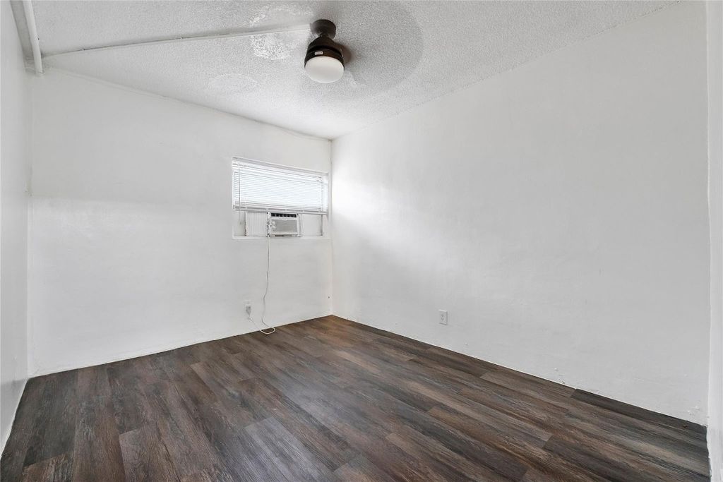 Photo of 279 SW 1st Street #1, Deerfield Beach, FL 33441 (MLS # F10546642)