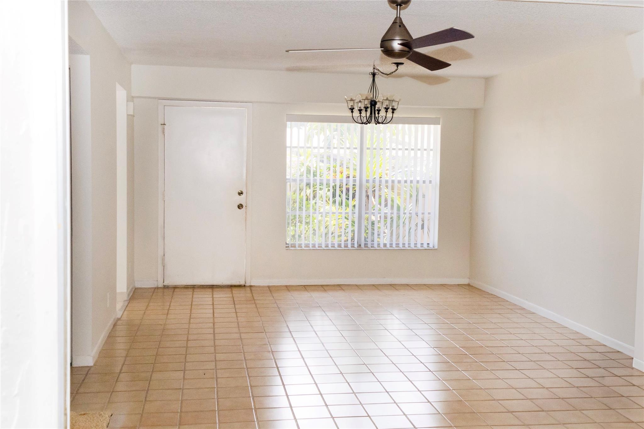 PALM GREENS - Residential