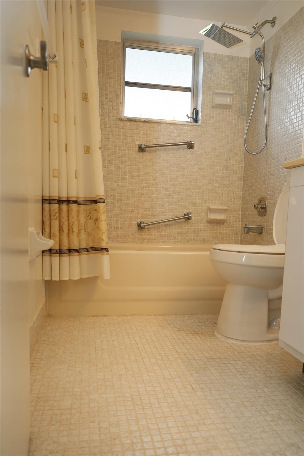 PALM GREENS - Residential