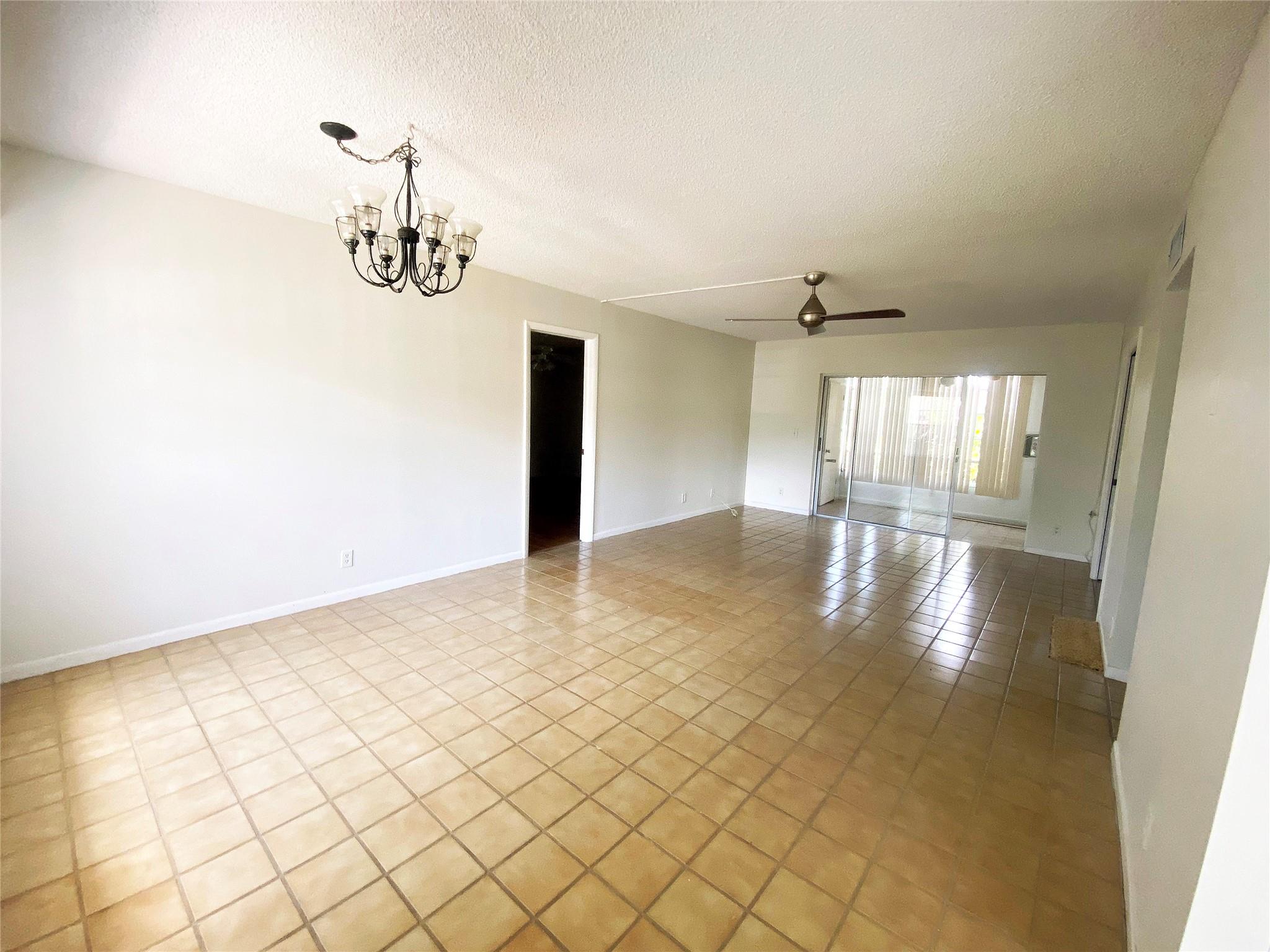 PALM GREENS - Residential