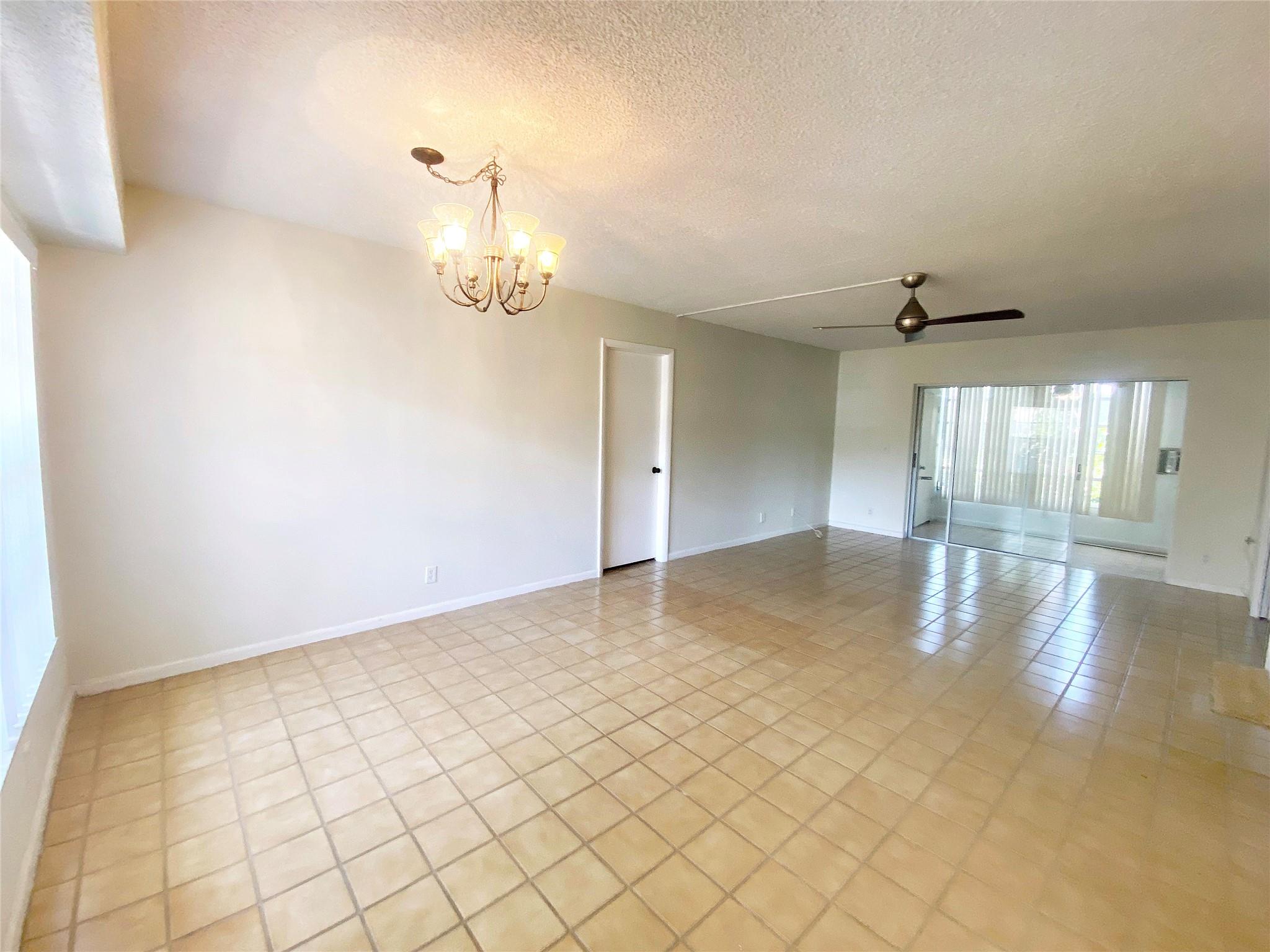 PALM GREENS - Residential