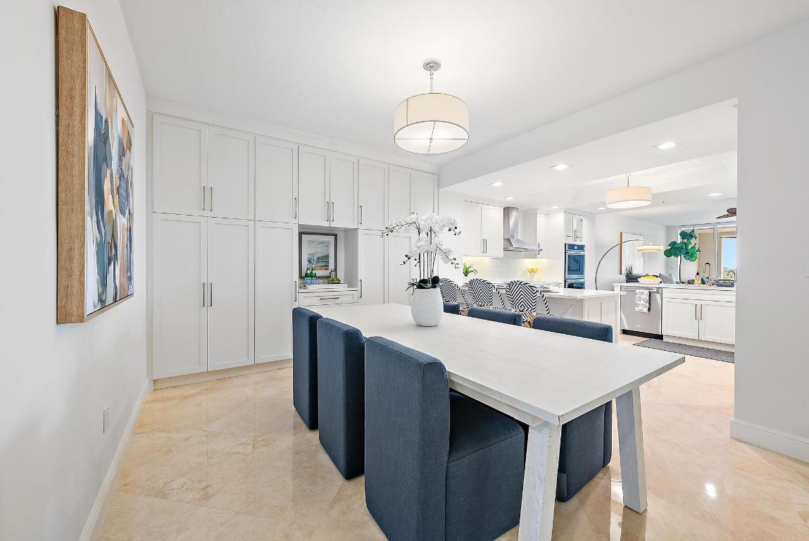 COMMODORE-ANCHORAGE AT JUPITER YACHT CLUB CONDOMIN - Residential