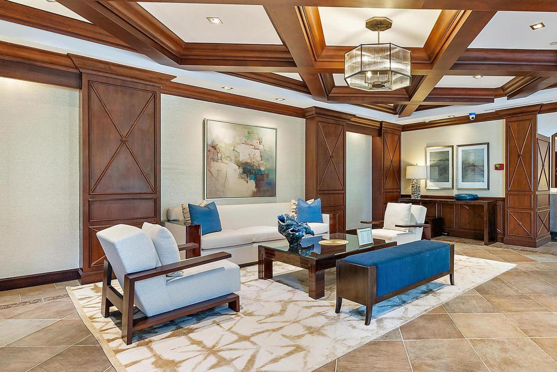 COMMODORE-ANCHORAGE AT JUPITER YACHT CLUB CONDOMIN - Residential