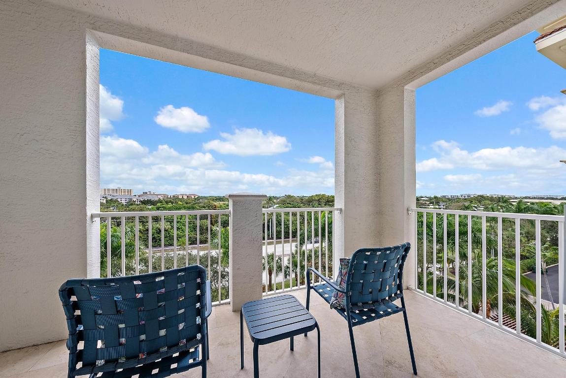 COMMODORE-ANCHORAGE AT JUPITER YACHT CLUB CONDOMIN - Residential