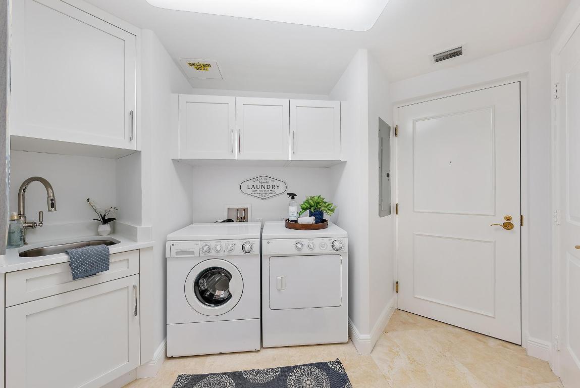 COMMODORE-ANCHORAGE AT JUPITER YACHT CLUB CONDOMIN - Residential