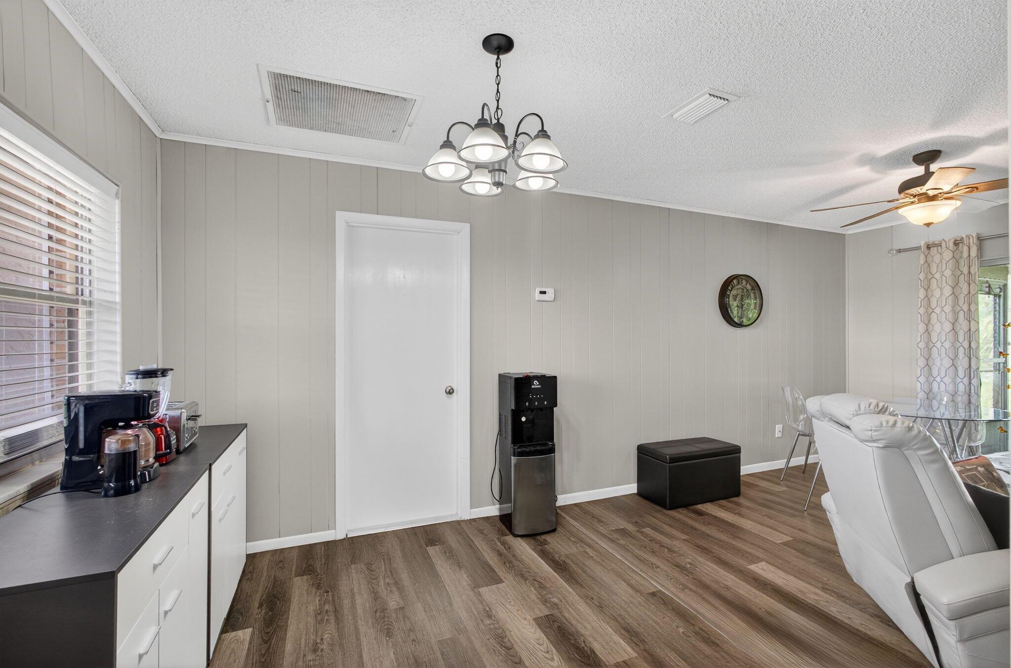 PORT ST LUCIE SECTION 6 - Residential