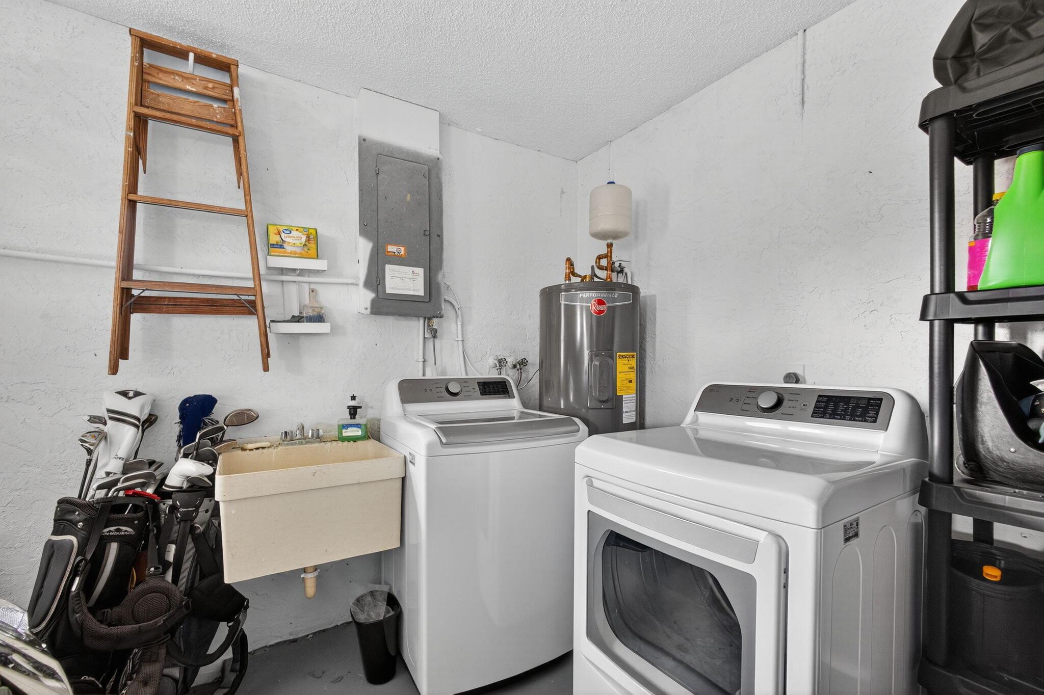 PORT ST LUCIE SECTION 6 - Residential