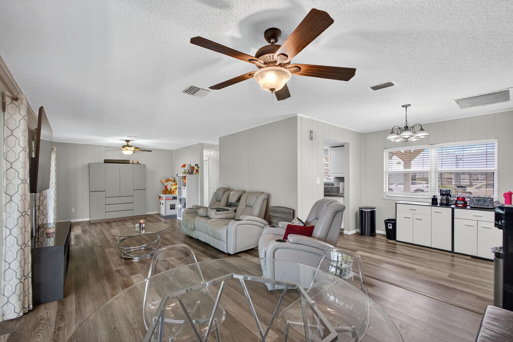 PORT ST LUCIE SECTION 6 - Residential