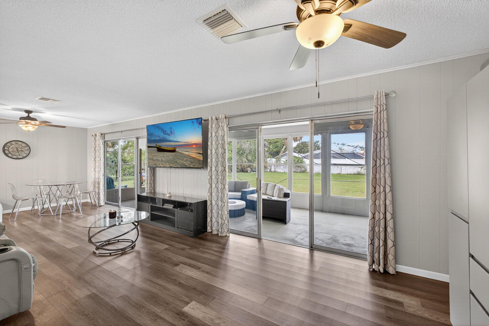 PORT ST LUCIE SECTION 6 - Residential