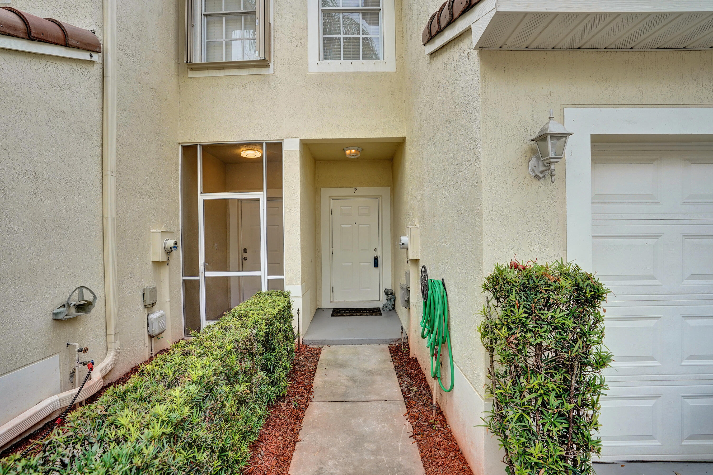 9664 Porta Leona Lane