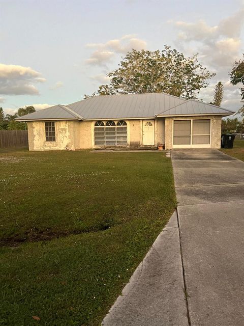 A home in Port St Lucie