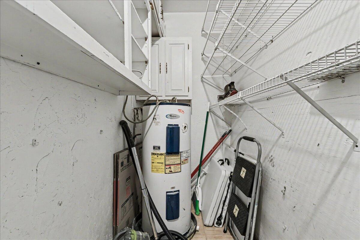 BOCA RATONE HGHTS - Residential