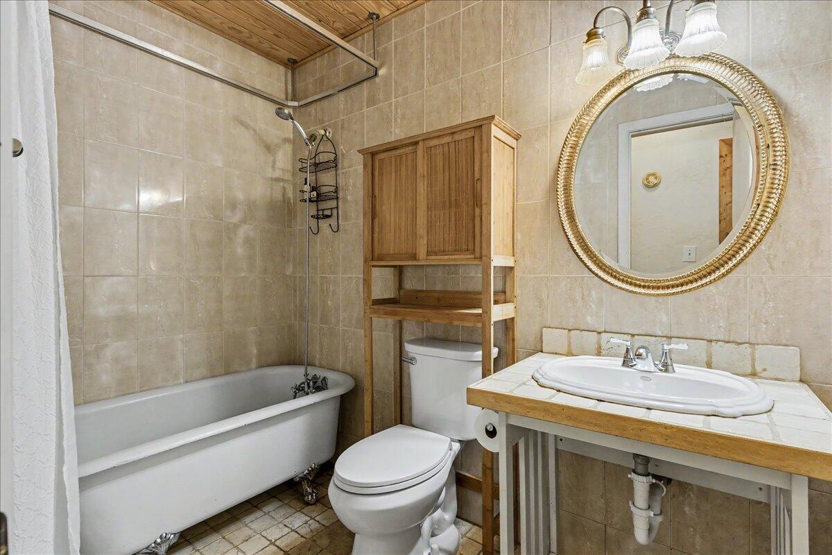 BOCA RATONE HGHTS - Residential