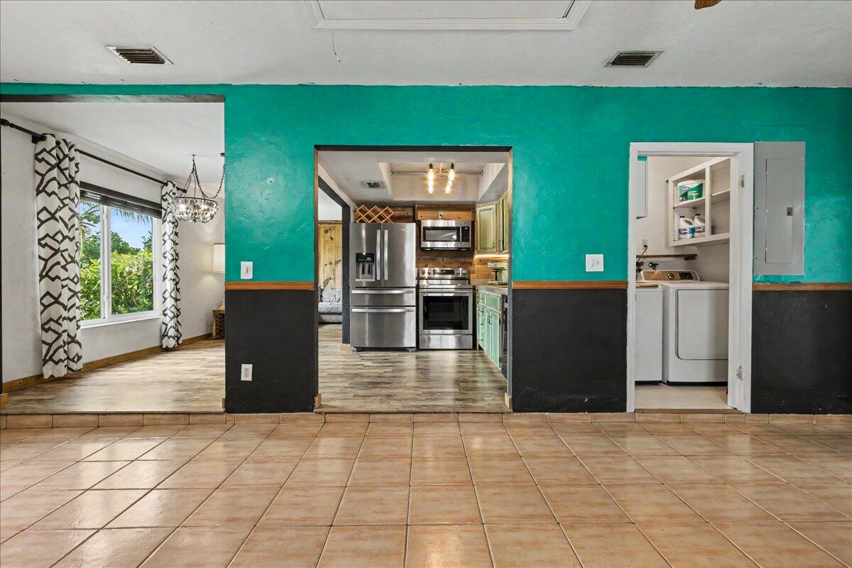 BOCA RATONE HGHTS - Residential