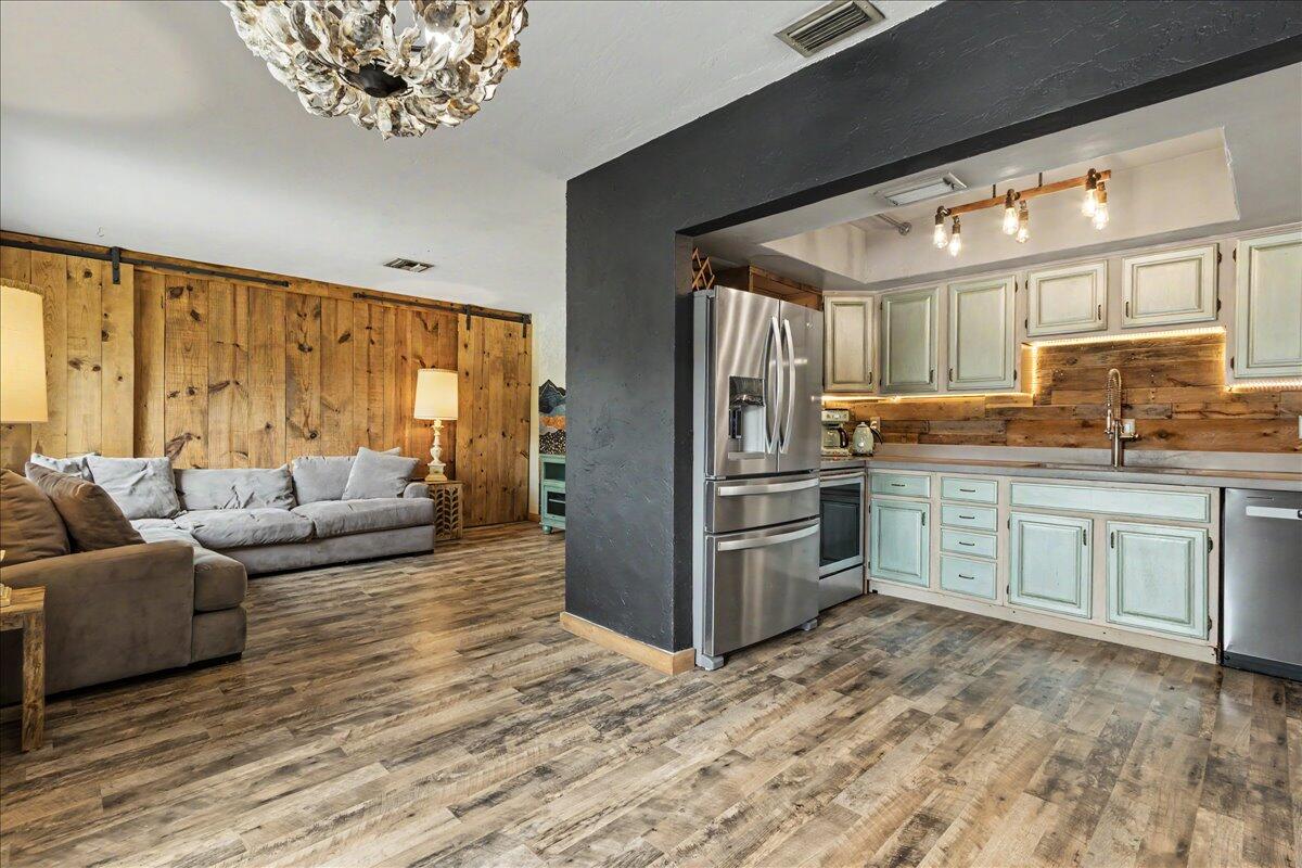 BOCA RATONE HGHTS - Residential