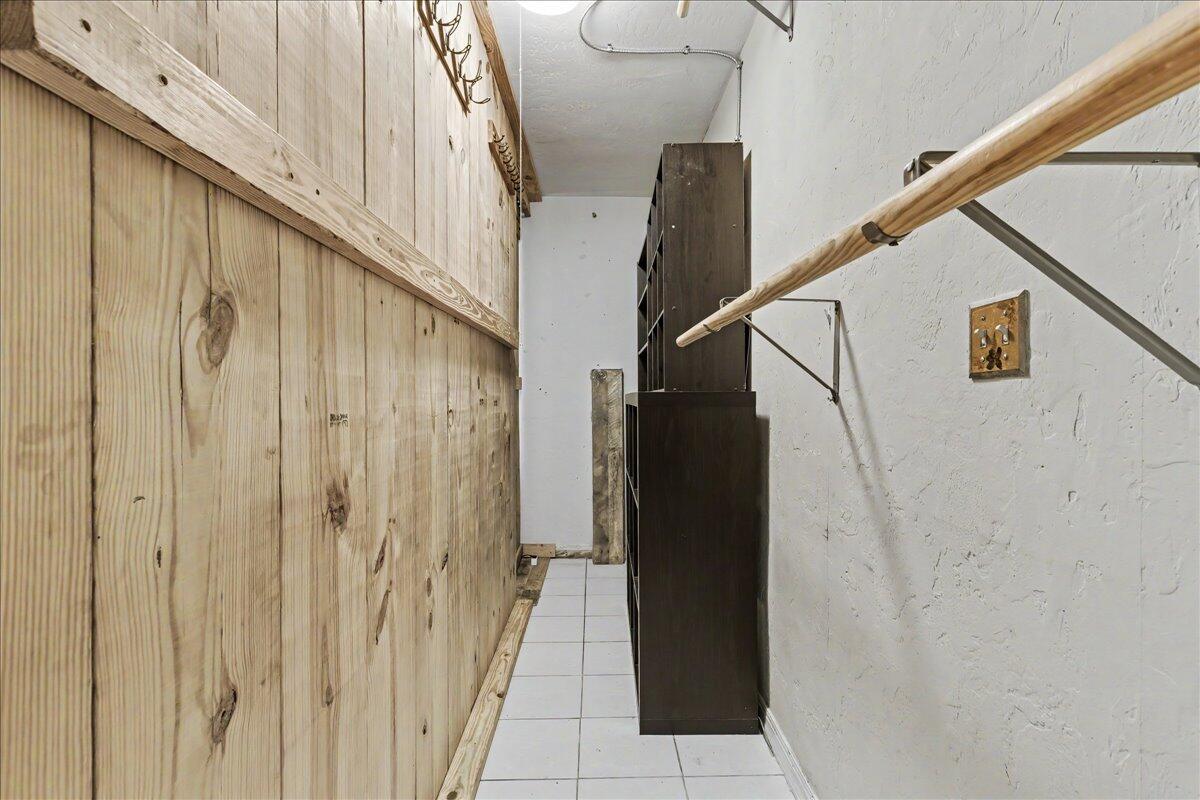 BOCA RATONE HGHTS - Residential