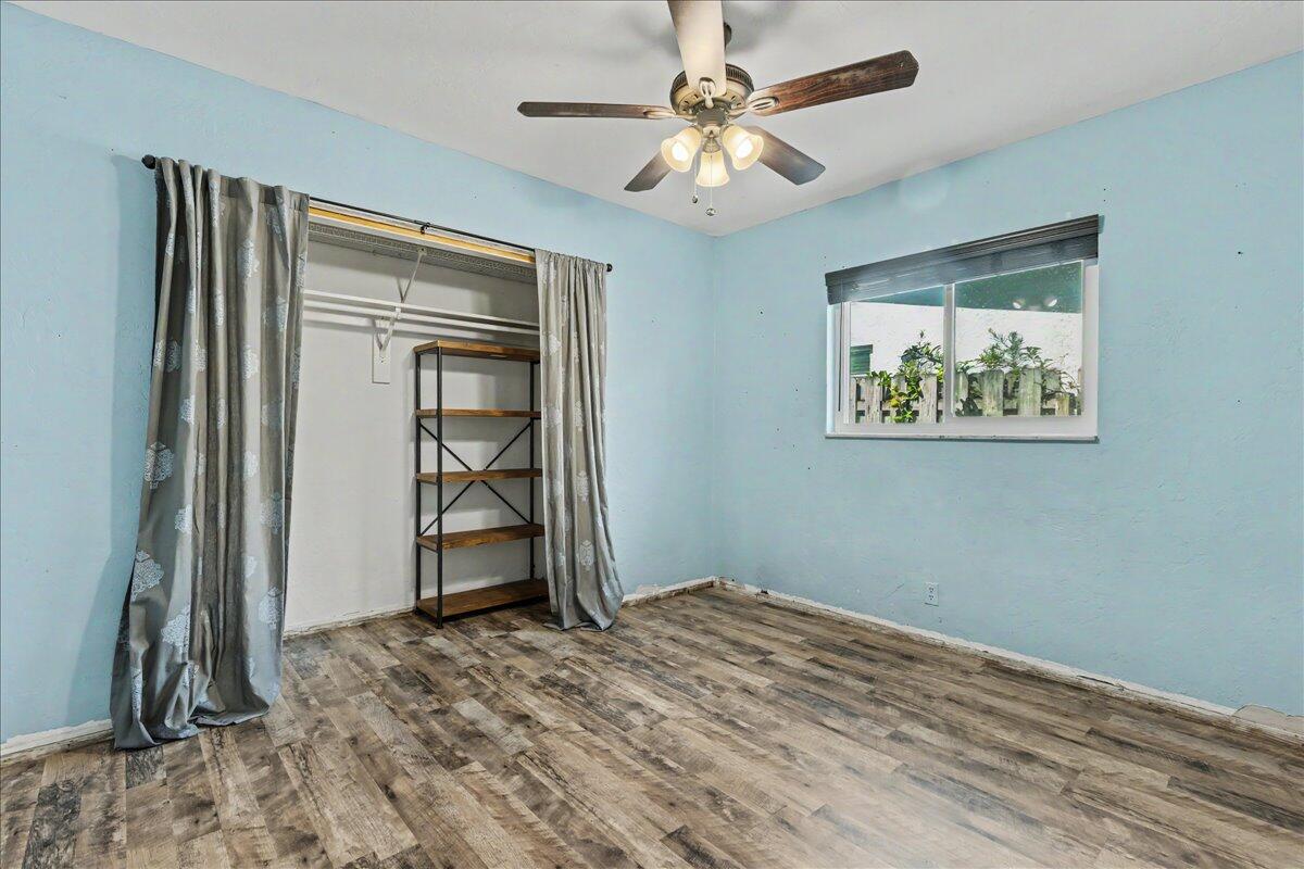 BOCA RATONE HGHTS - Residential