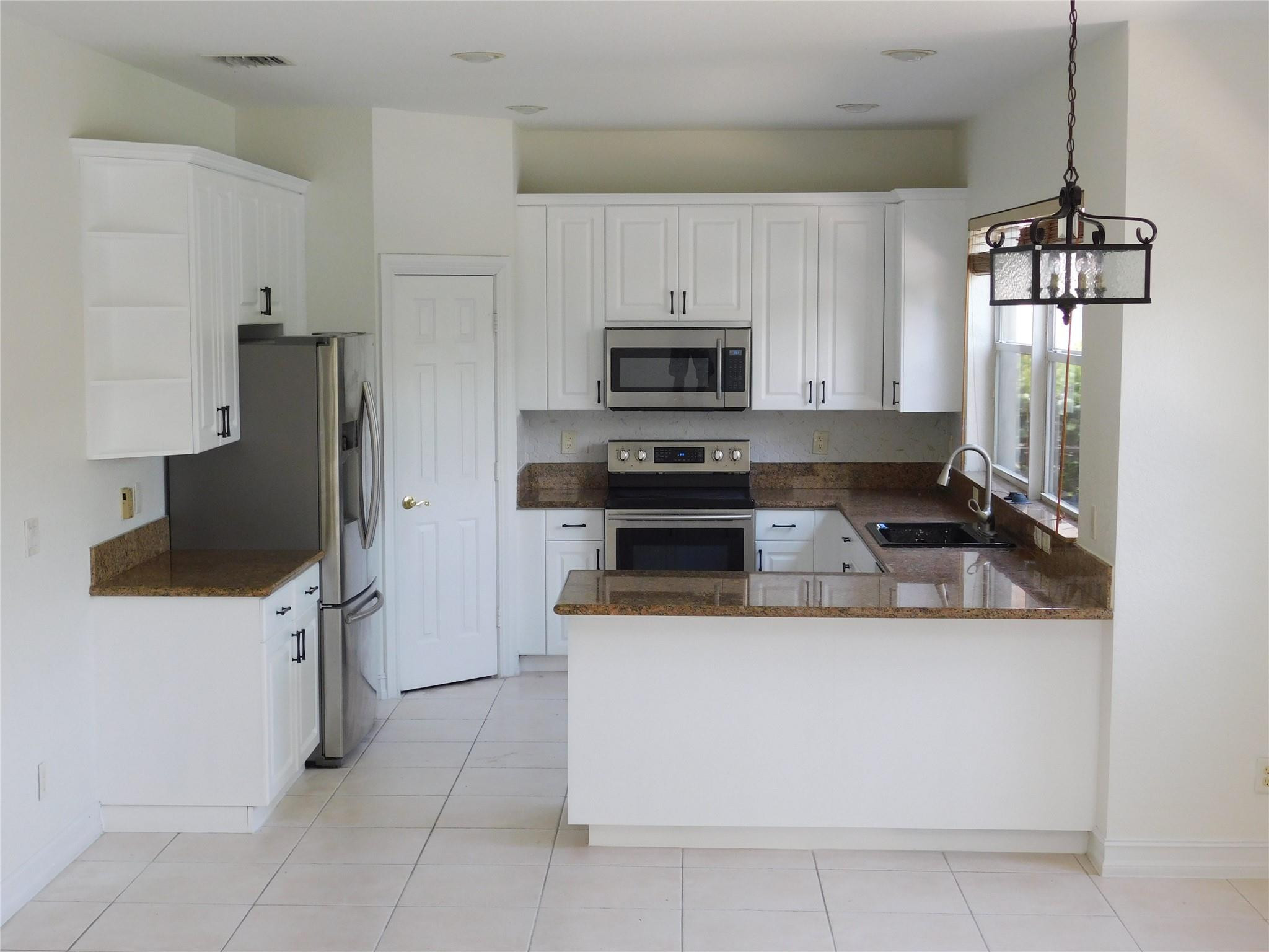 ST JAMES PLAT - Residential Lease
