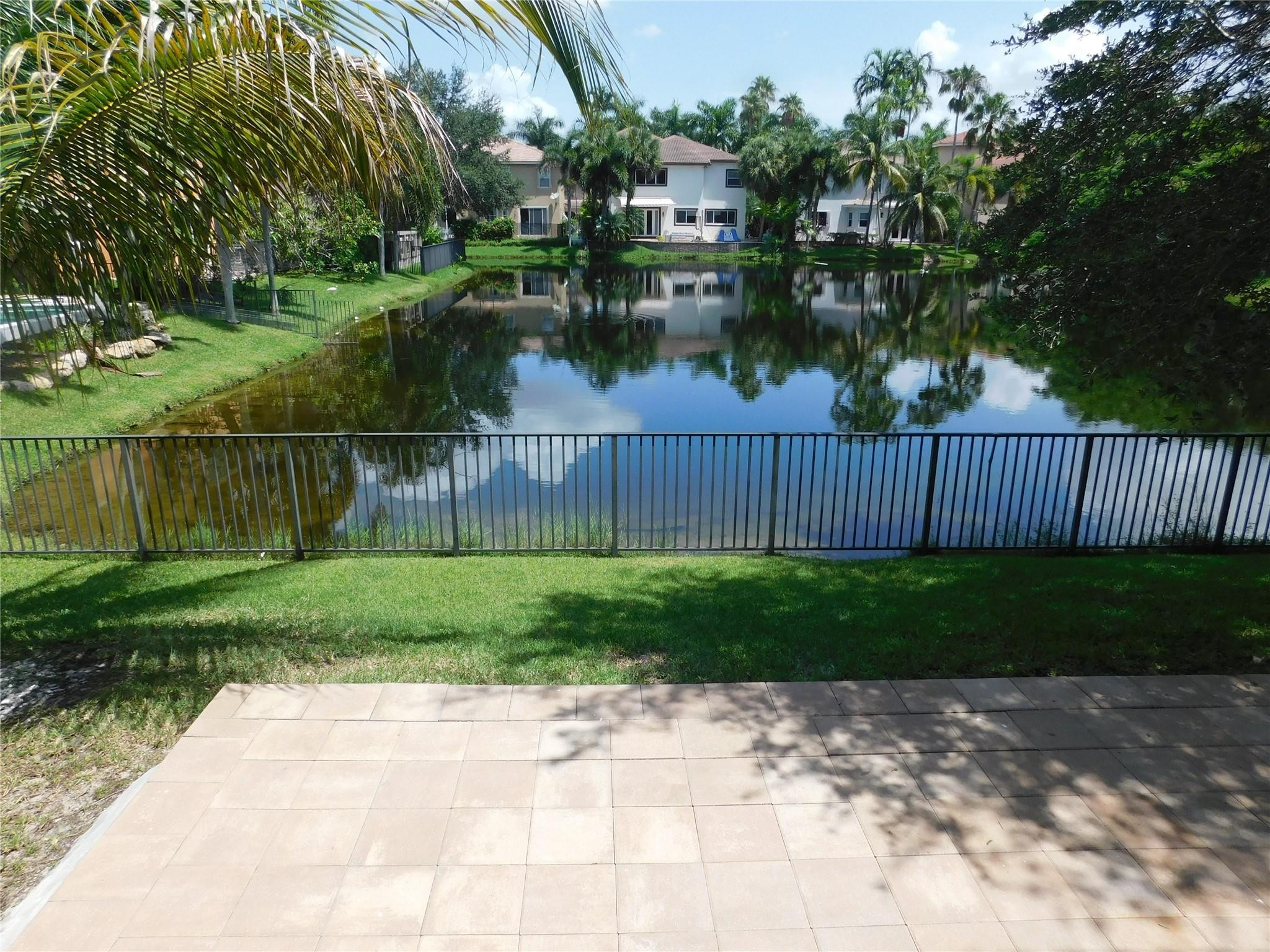ST JAMES PLAT - Residential Lease