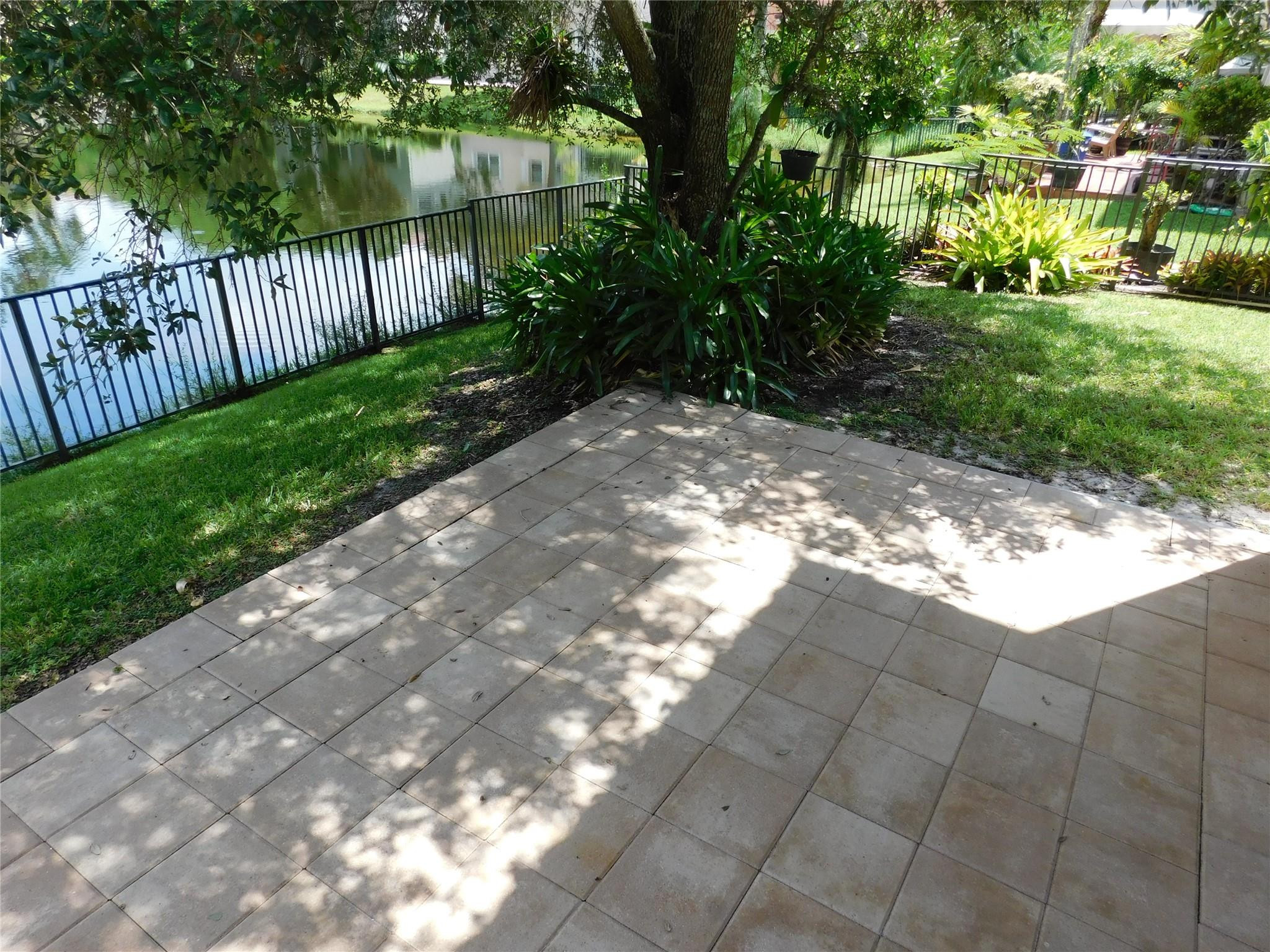 ST JAMES PLAT - Residential Lease