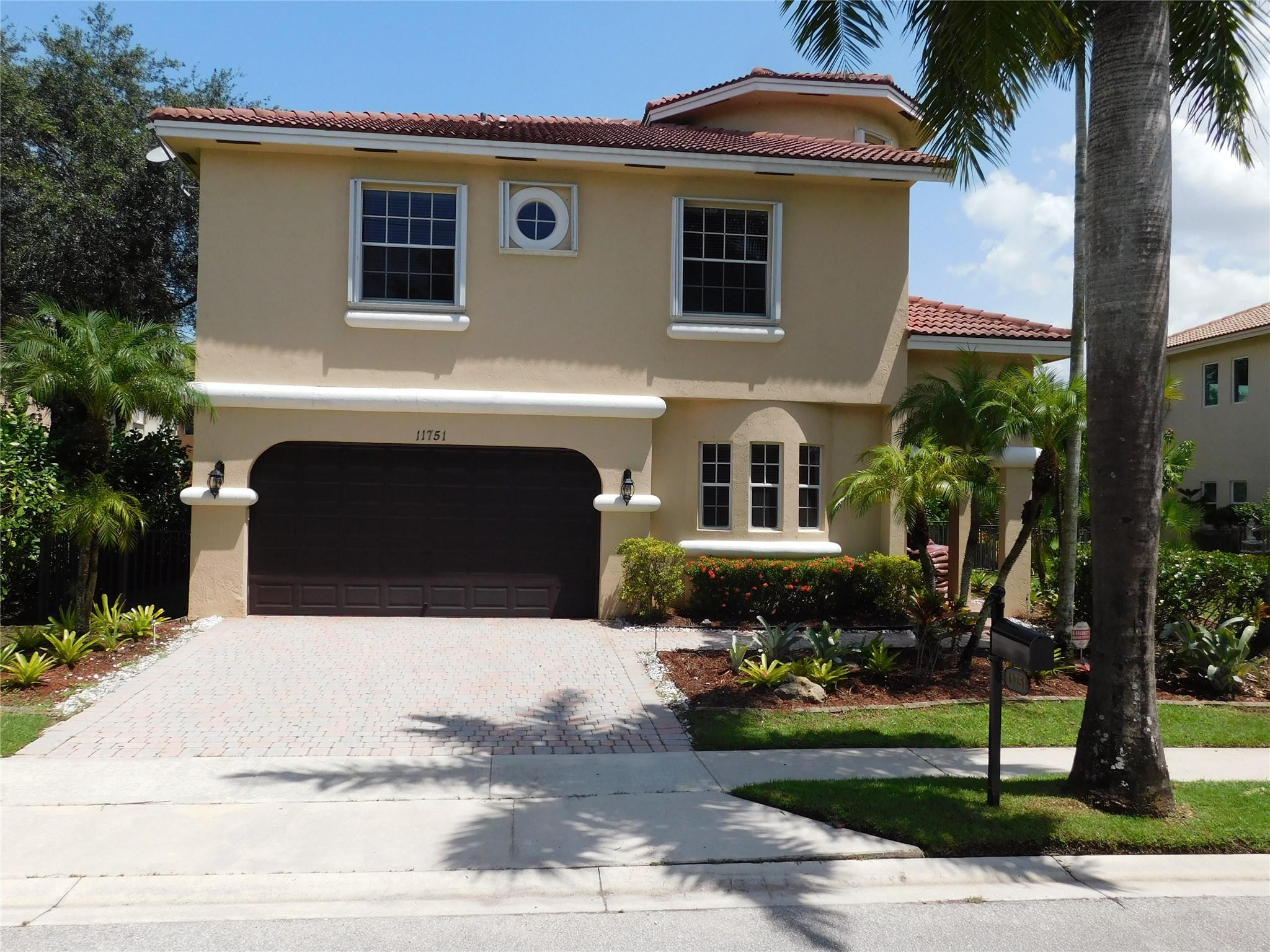 ST JAMES PLAT - Residential Lease